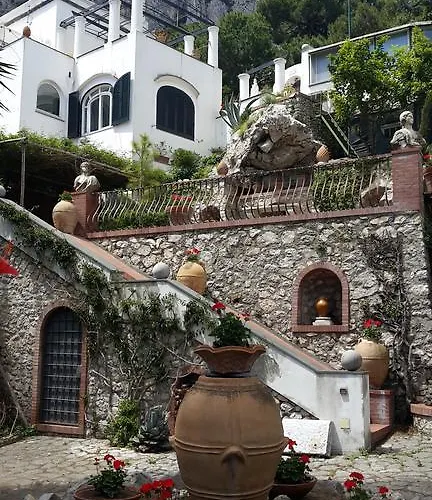 Casa Del Solitario Capri